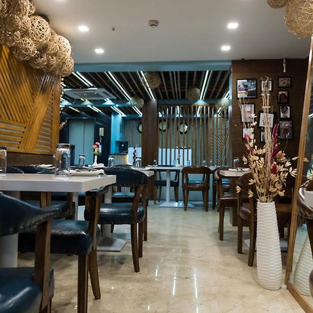 The Avenue Hotel Ballygunge Колката Екстер'єр фото
