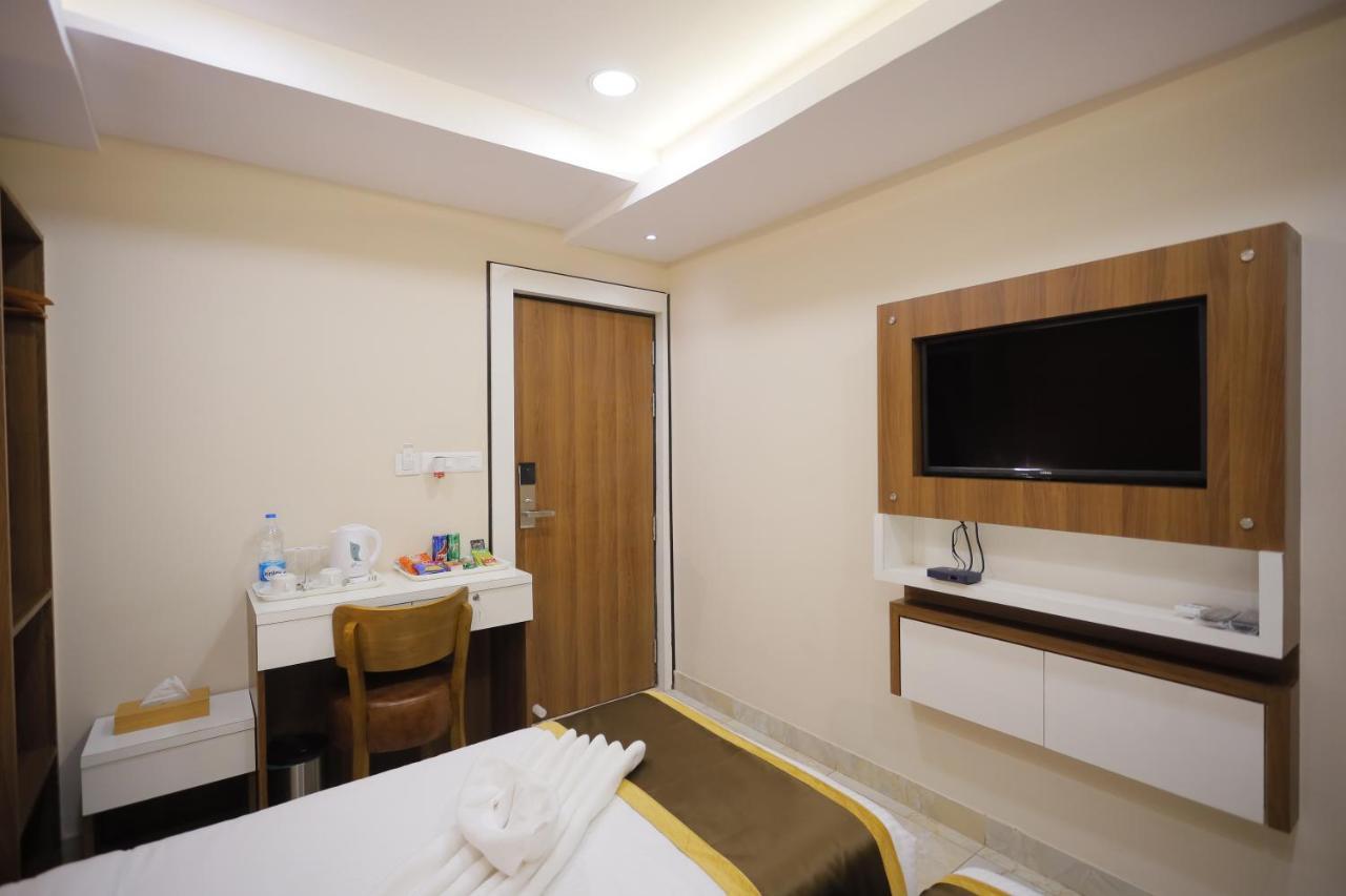 The Avenue Hotel Ballygunge Колката Екстер'єр фото
