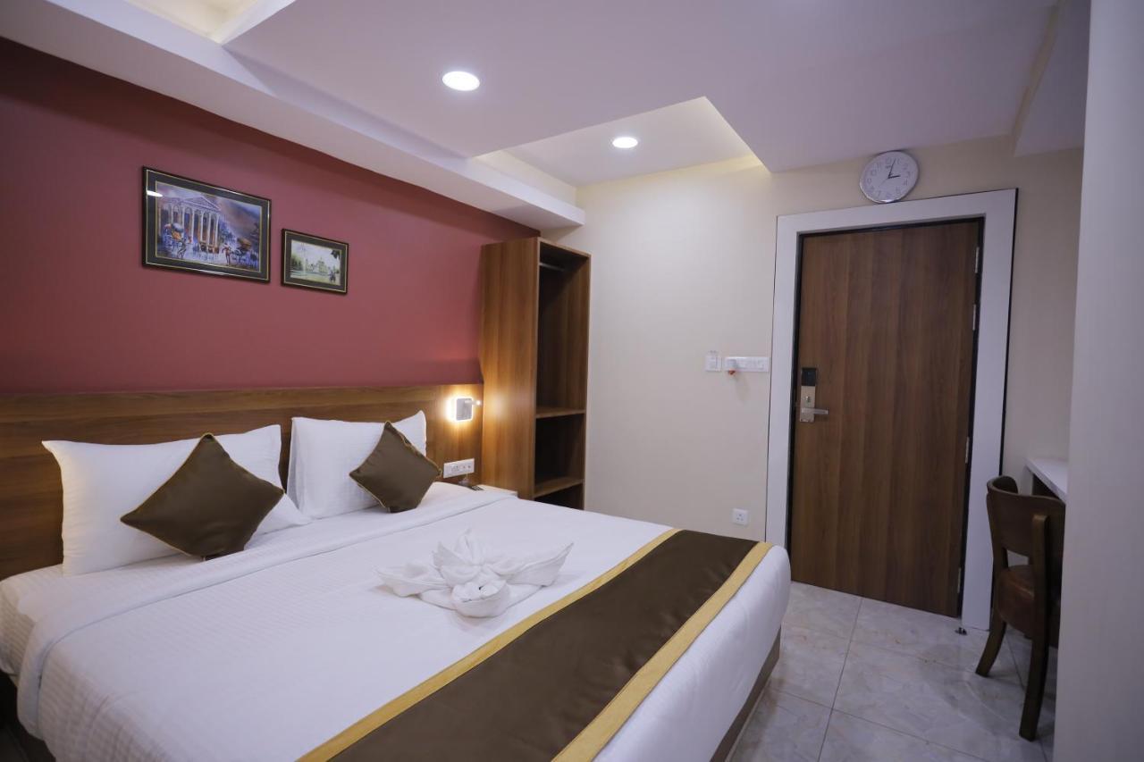 The Avenue Hotel Ballygunge Колката Екстер'єр фото